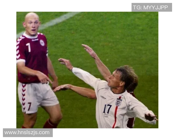 恶搞足球明星装扮老头挑战赛引发网友热议笑声不断